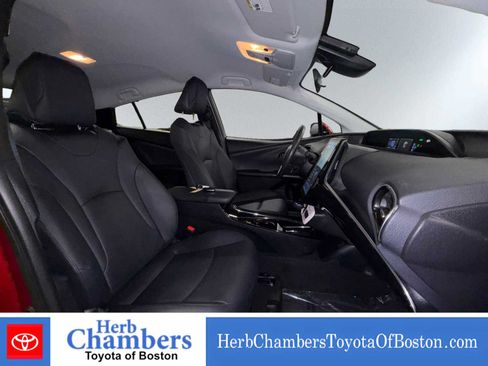 Used 2017 Toyota Prius Prime Premium FWD image 20
