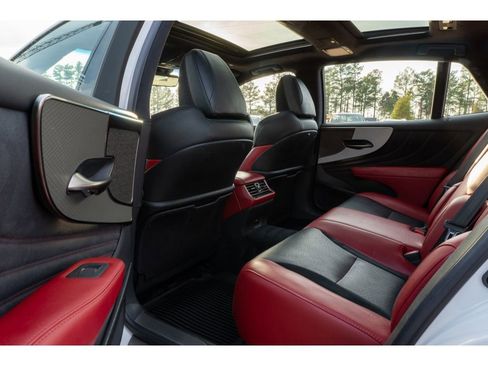 Used 2021 Lexus LS 500 F Sport image 13