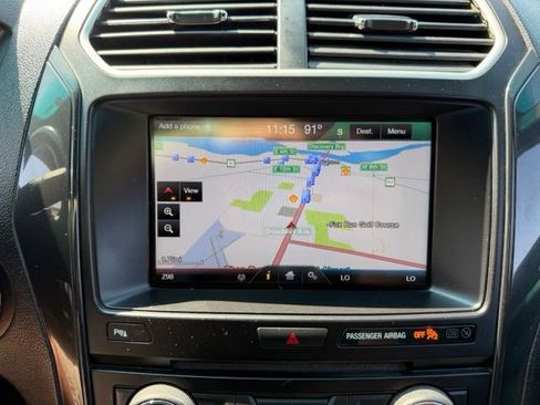Used 2016 Ford Explorer XLT w/ Equipment Group 202A AWD/4WD image 23
