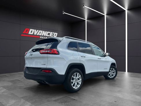Used 2016 Jeep Cherokee Latitude w/ Safety/Convenience Group AWD/4WD image 6