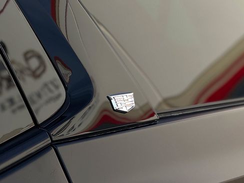 Used 2021 Cadillac Escalade Sport Platinum image 11