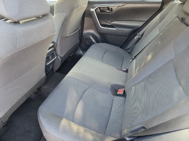 Used 2025 Toyota RAV4 LE AWD/4WD image 23