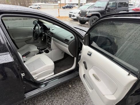 Used 2010 Chevrolet Cobalt LS image 18