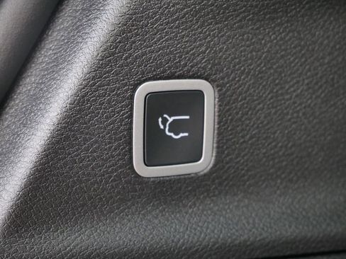 New 2026 Chrysler Pacifica Select image 11