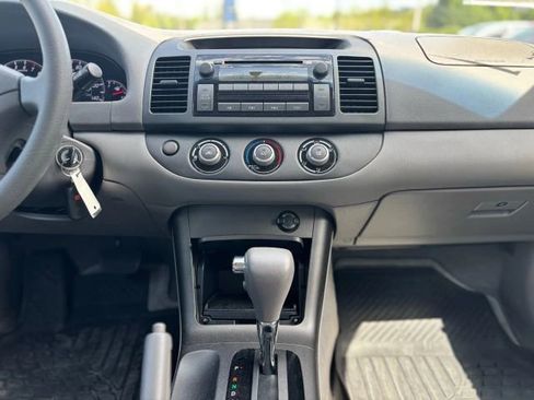 Used 2005 Toyota Camry LE image 13