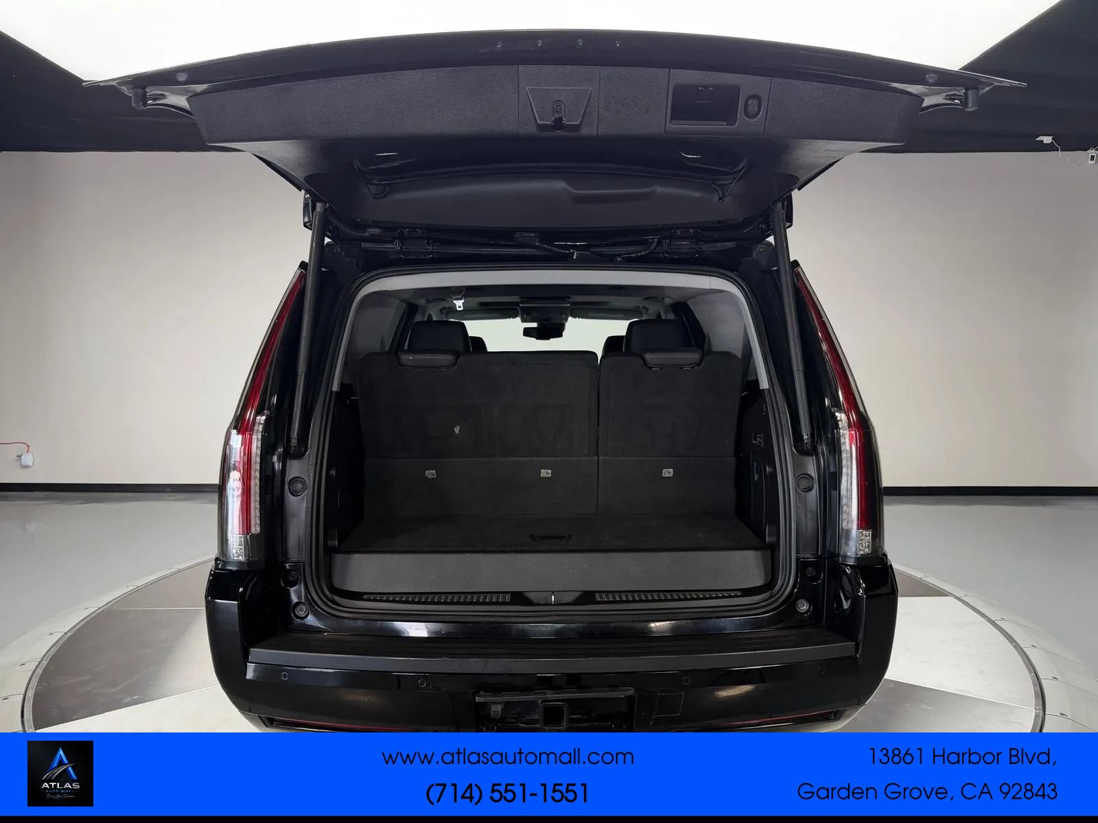 Used 2016 Cadillac Escalade Premium AWD/4WD image 12