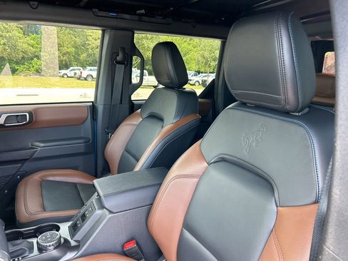 Used 2024 Ford Bronco Outer Banks image 14