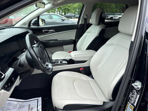 Used 2023 Kia Sportage EX AWD/4WD image 9