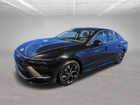 Used 2025 Hyundai Sonata SEL FWD image 9