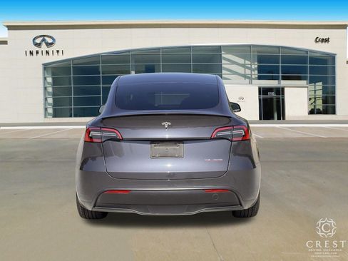 Used 2023 Tesla Model Y Performance AWD/4WD image 4