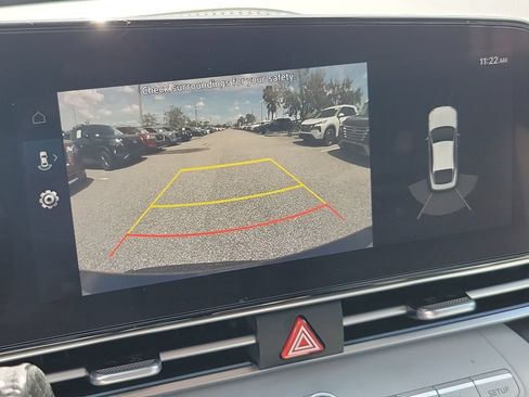 Used 2023 Hyundai Elantra Limited FWD image 25