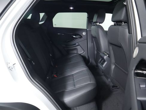 Used 2025 Land Rover Range Rover Evoque Dynamic SE AWD/4WD image 24