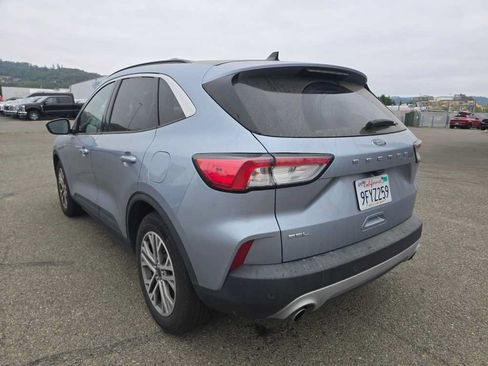 Used 2022 Ford Escape SEL w/ Technology Package FWD image 16