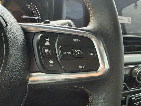 Used 2024 Jeep Wrangler Unlimited Sahara w/ Technology Group AWD/4WD image 45