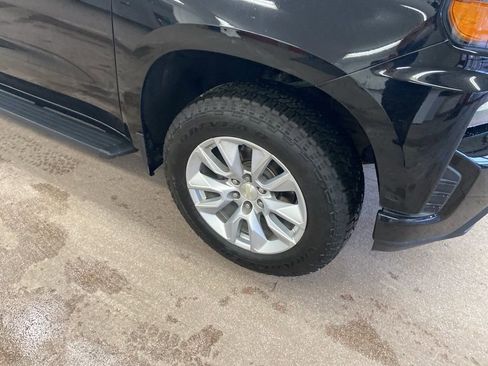 Used 2019 Chevrolet Silverado 1500 Custom w/ Custom Value Package image 5