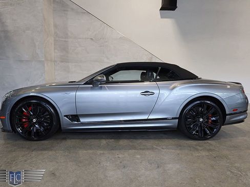 Used 2022 Bentley Continental GT Speed image 3