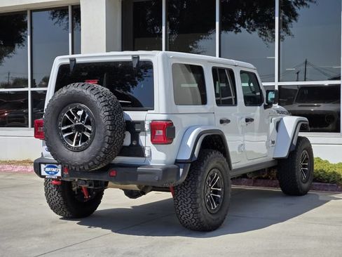Used 2026 Jeep Wrangler Unlimited Rubicon AWD/4WD image 7