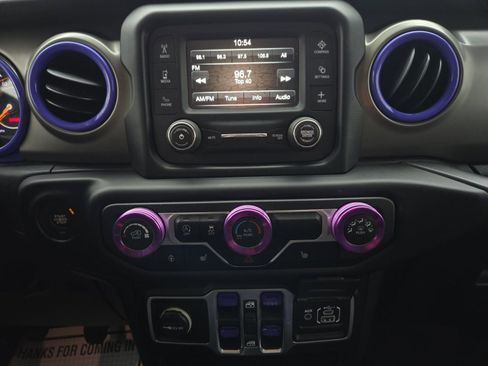 Used 2018 Jeep Wrangler Unlimited Sport S AWD/4WD image 14