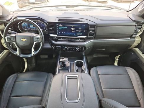 Used 2022 Chevrolet Silverado 1500 LTZ w/ LTZ Convenience Package II AWD/4WD image 14