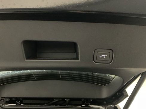 New 2026 Chevrolet Traverse LT w/ Sun and Wheel Package image 30