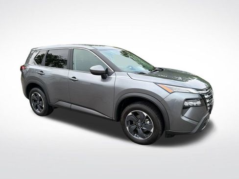 Used 2024 Nissan Rogue SV AWD/4WD image 8