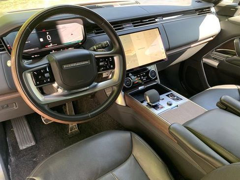 Used 2023 Land Rover Range Rover SE AWD/4WD image 13