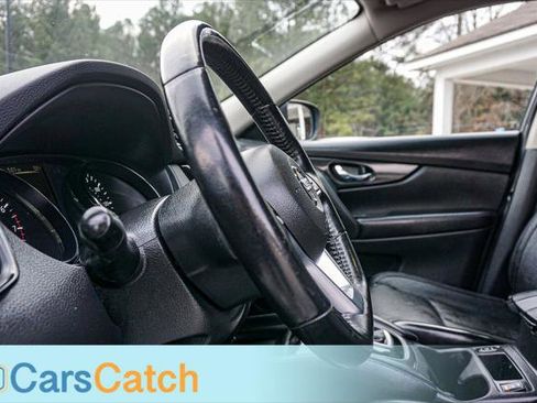 Used 2017 Nissan Rogue SL image 30