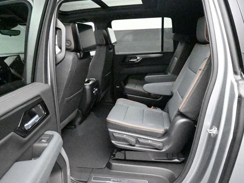 New 2026 GMC Yukon XL AT4 w/ AT4 Premium Plus Package AWD/4WD image 18