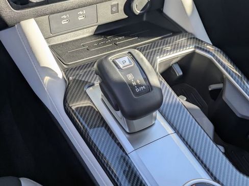 New 2025 Mitsubishi Outlander SE image 23