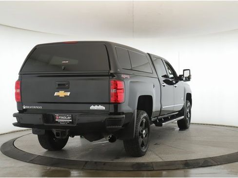 Used 2015 Chevrolet Silverado 2500 High Country w/ Duramax Plus Package image 7