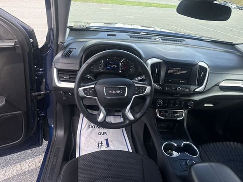 Used 2022 GMC Terrain SLE AWD/4WD image 21