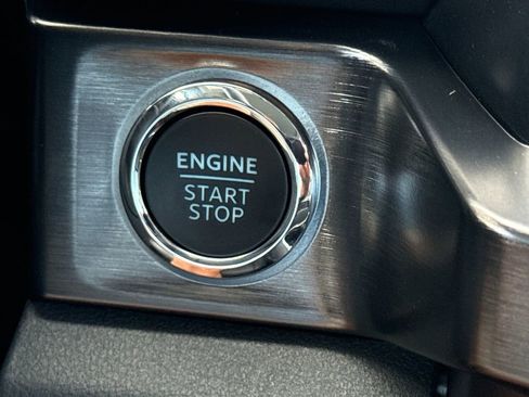 New 2025 Ford F250 Lariat w/ Lariat Ultimate Package image 25