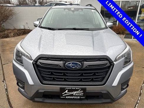 Certified 2022 Subaru Forester Limited image 3
