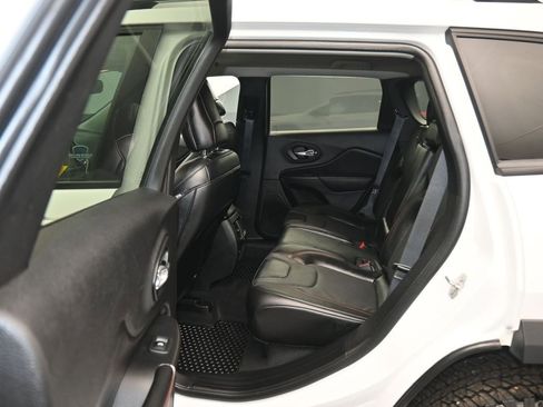 Used 2022 Jeep Cherokee Trailhawk w/ Premium Leather Package image 32