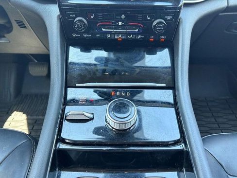 Used 2022 Jeep Grand Cherokee L Limited image 19