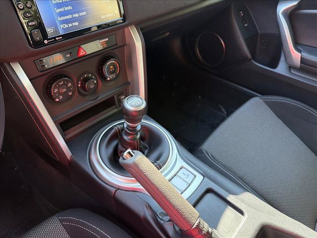 Used 2018 Toyota 86 RWD image 21