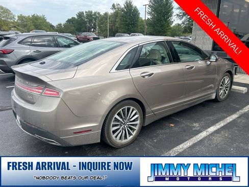 Used 2019 Lincoln MKZ Premiere FWD image 4