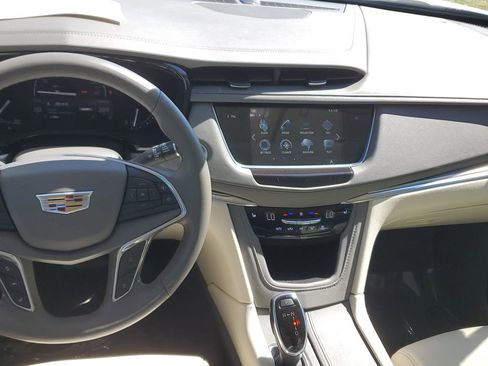 Used 2019 Cadillac XT5 Luxury image 19