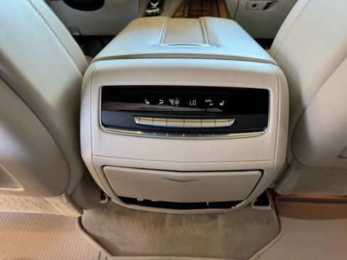 Used 2021 Cadillac Escalade Sport Platinum image 17