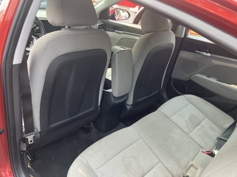 Used 2019 Hyundai Elantra SEL FWD image 28