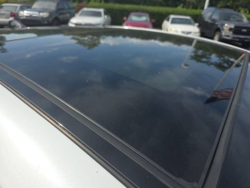 Used 2025 Toyota Camry XSE FWD image 18