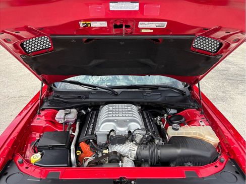 Used 2016 Dodge Challenger SRT Hellcat RWD image 47