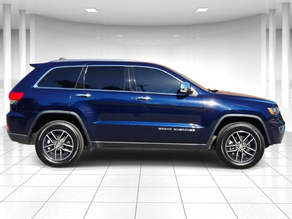 Used 2018 Jeep Grand Cherokee Limited AWD/4WD image 2