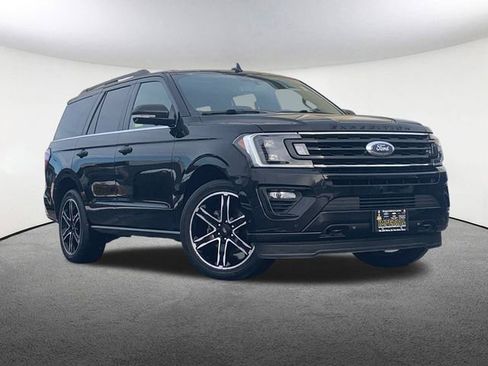 Used 2019 Ford Expedition Limited w/ Equipment Group 303A image 3
