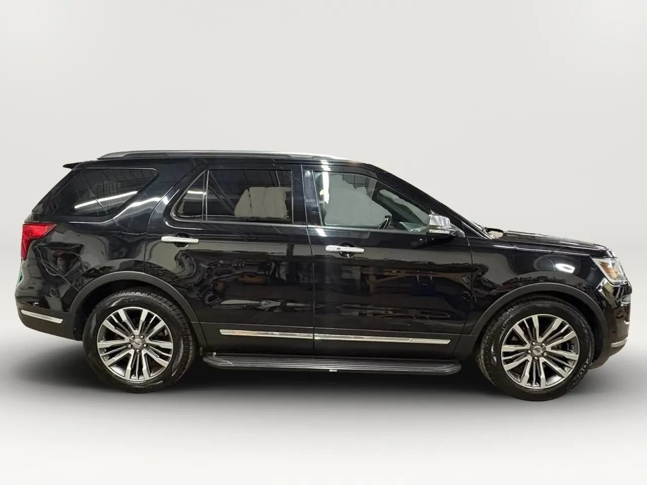 Used 2018 Ford Explorer Platinum AWD/4WD image 6