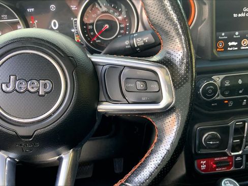 Used 2021 Jeep Gladiator Mojave AWD/4WD image 25