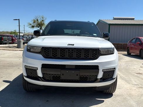 Used 2024 Jeep Grand Cherokee L Summit image 2