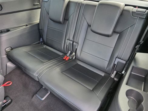 Used 2022 Volkswagen Atlas SEL image 17
