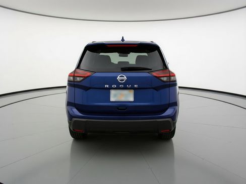 Used 2025 Nissan Rogue SV image 7