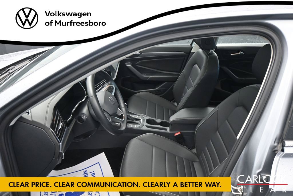 Used 2024 Volkswagen Jetta SE w/ Panoramic Sunroof Package FWD image 12